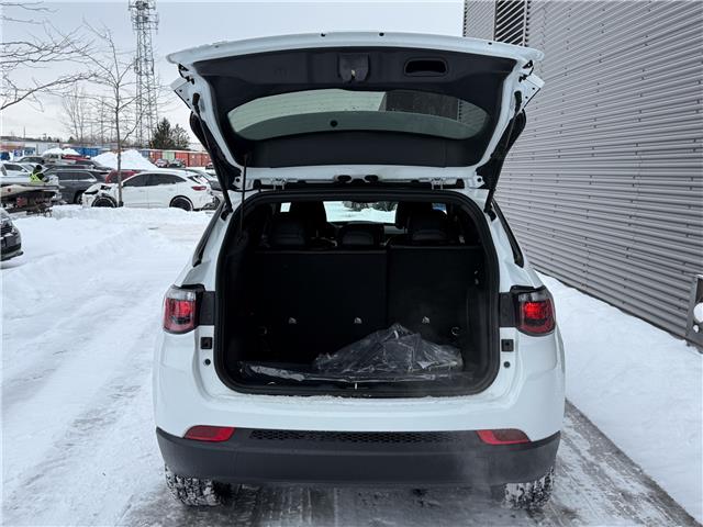 2026 Jeep Compass North (Stk: 26127) in London - Image 6 of 25