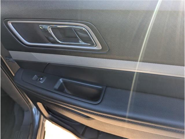 2017 Ford Explorer XLT (Stk: 19343A) in Calgary - Image 13 of 28