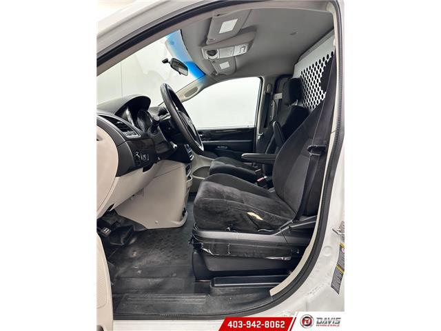 2015 RAM Cargo Base (Stk: 20971) in Lethbridge - Image 7 of 20