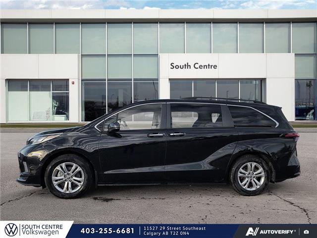 2022 Toyota Sienna XSE 7-Passenger (Stk: SU7702) in Calgary - Image 3 of 24 2022 Toyota Sienna XSE 7-Passenger (Stk: SU7702) in Calgary - Image 3 of 24