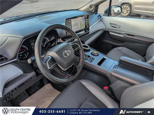 2022 Toyota Sienna XSE 7-Passenger (Stk: SU7702) in Calgary - Image 12 of 24 2022 Toyota Sienna XSE 7-Passenger (Stk: SU7702) in Calgary - Image 12 of 24