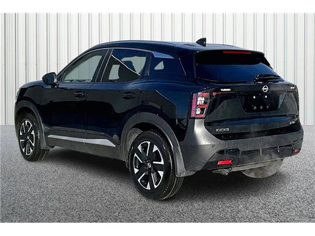 2025 Nissan Kicks SV (Stk: 25KK9975) in Cranbrook - Image 3 of 12