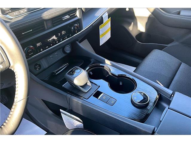 2025 Nissan Rogue SV Moonroof (Stk: 25RG5760) in Cranbrook - Image 8 of 12