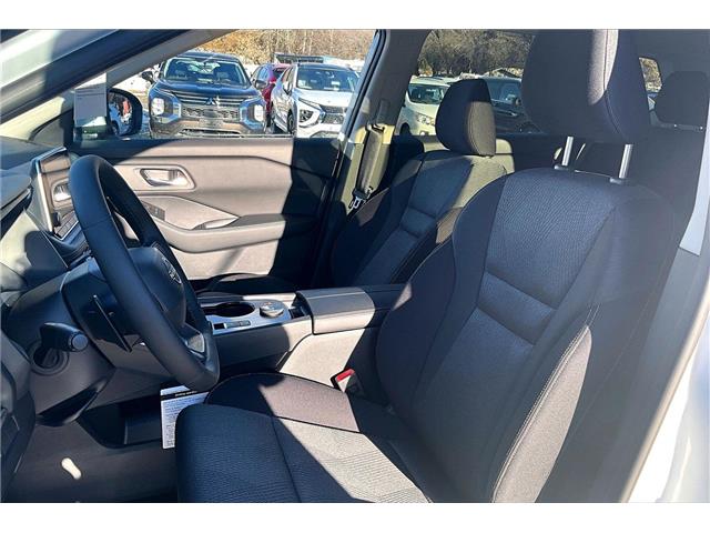 2025 Nissan Rogue SV Moonroof (Stk: 25RG5760) in Cranbrook - Image 9 of 12