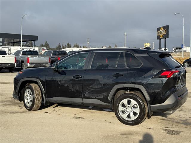 2023 Toyota RAV4 LE (Stk: C371718K) in Cranbrook - Image 3 of 20