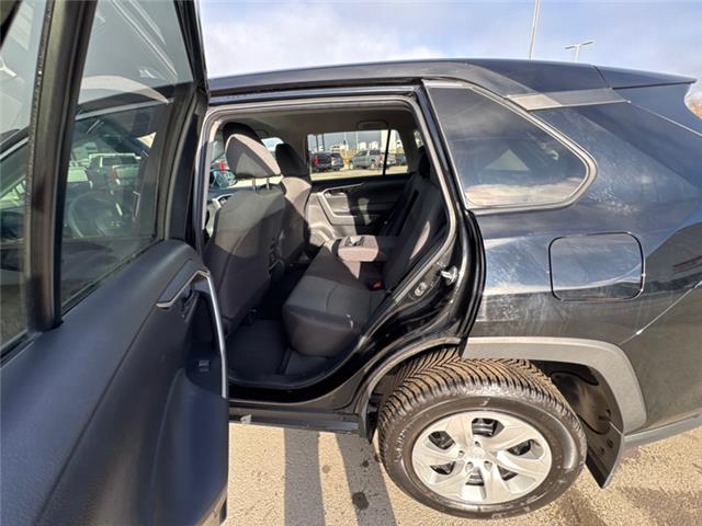 2023 Toyota RAV4 LE (Stk: C371718K) in Cranbrook - Image 13 of 20