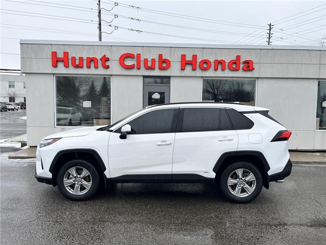 2025 Toyota RAV4 Hybrid XLE (Stk: 260231A) in Ottawa - Image 17 of 26