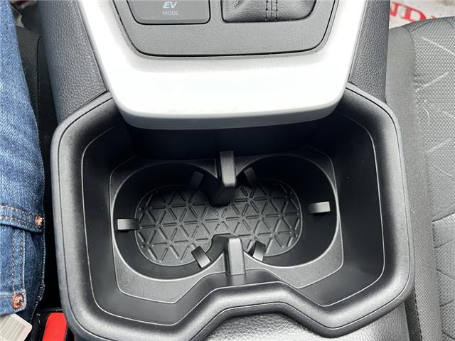 2025 Toyota RAV4 Hybrid XLE (Stk: 260231A) in Ottawa - Image 18 of 26