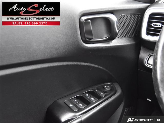 2020 Hyundai Venue Ultimate w/Black Interior (IVT) (Stk: 2TVQ82) in Scarborough - Image 24 of 28