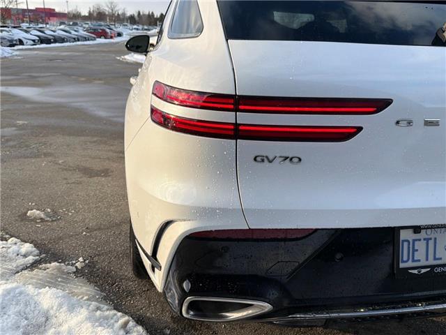 2026 Genesis GV70 3.5T Sport Quilting (Stk: 127435) in London - Image 4 of 8