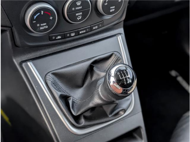 2017 Mazda Mazda5 GT (Stk: P2252) in BELLEVILLE - Image 18 of 23