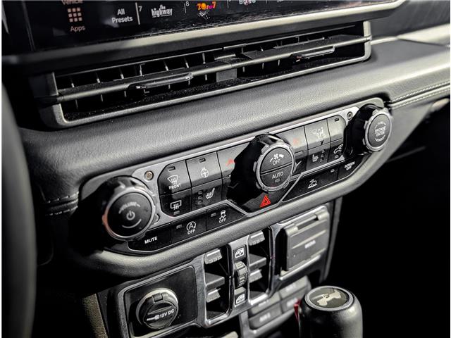 2024 Jeep Wrangler Sahara (Stk: P2268) in BELLEVILLE - Image 16 of 21