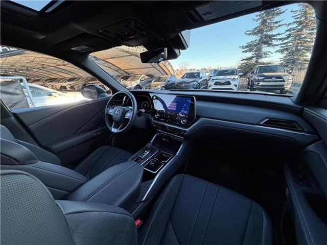 2025 Lexus TX 500h Base (Stk: 4612A) in Calgary - Image 9 of 19