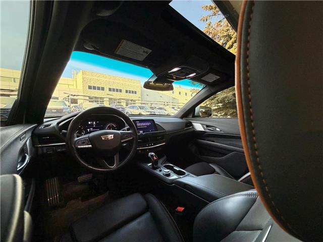 2020 Cadillac CT4 V-Series (Stk: 260254A) in Calgary - Image 7 of 16