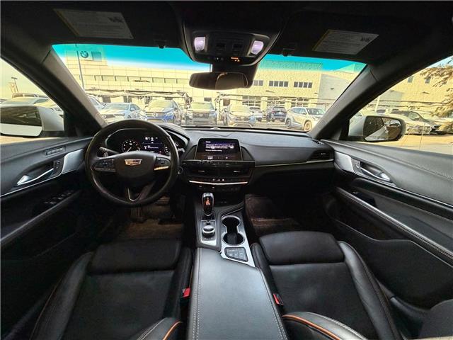 2020 Cadillac CT4 V-Series (Stk: 260254A) in Calgary - Image 8 of 16