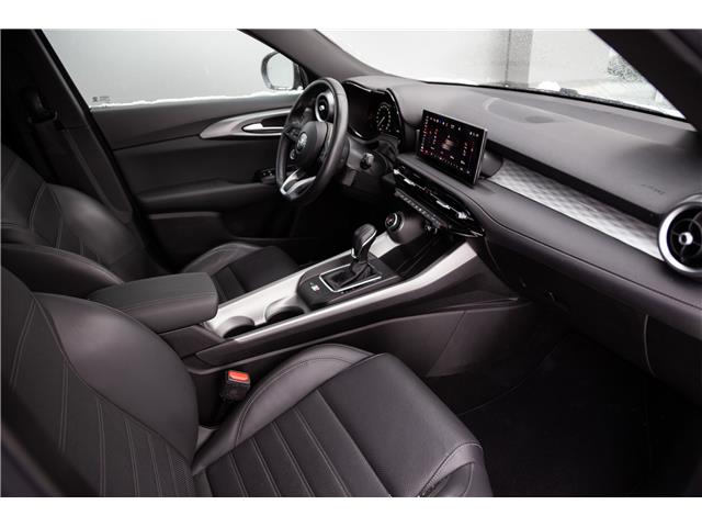 2023 Alfa Romeo Tonale Veloce (Stk: B0002) in London - Image 28 of 33