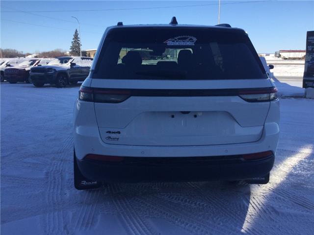 2025 Jeep Grand Cherokee Laredo (Stk: FF077) in Swan River - Image 3 of 23 2025 Jeep Grand Cherokee Laredo (Stk: FF077) in Swan River - Image 3 of 23