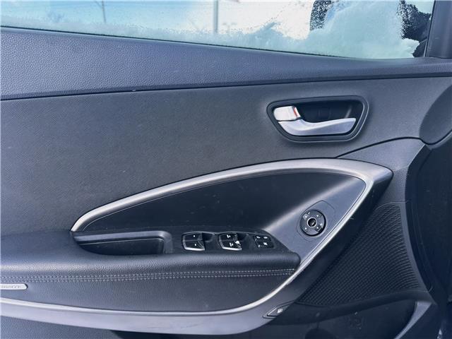 2017 Hyundai Santa Fe Sport 2.4 Premium (Stk: S0216B) in London - Image 6 of 22