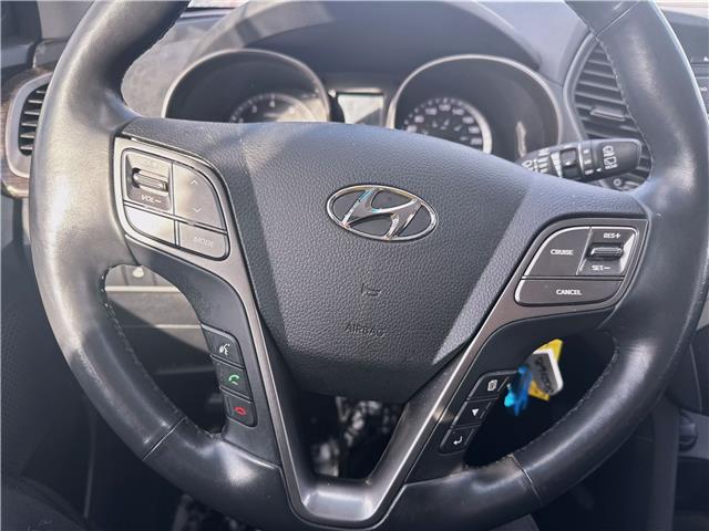 2017 Hyundai Santa Fe Sport 2.4 Premium (Stk: S0216B) in London - Image 9 of 22