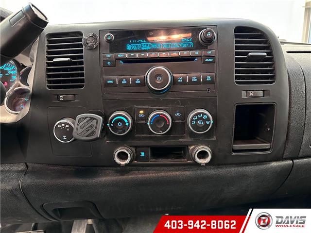 2011 GMC Sierra 2500HD SLE (Stk: 21116) in Lethbridge - Image 16 of 19 2011 GMC Sierra 2500HD SLE (Stk: 21116) in Lethbridge - Image 16 of 19