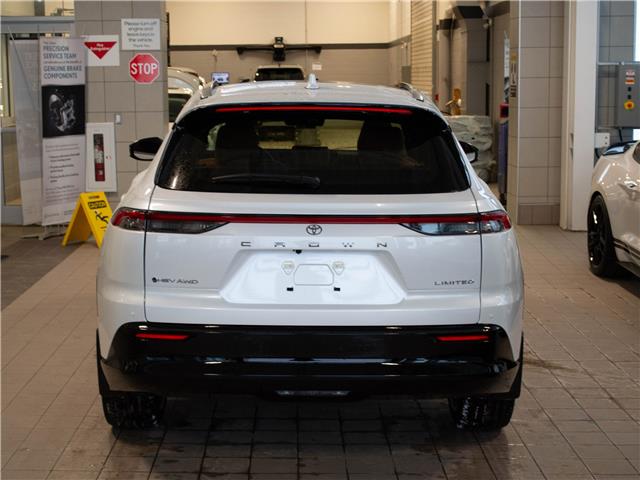 2026 Toyota Crown Signia Limited (Stk: 26587) in Kingston - Image 5 of 15