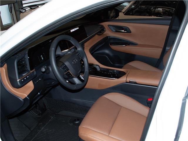 2026 Toyota Crown Signia Limited (Stk: 26587) in Kingston - Image 10 of 15