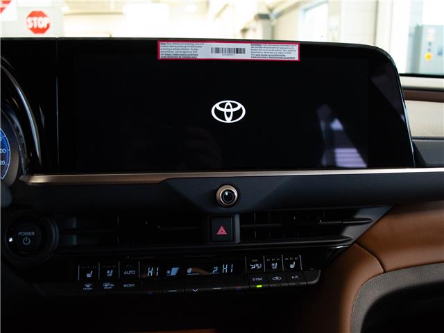 2026 Toyota Crown Signia Limited (Stk: 26587) in Kingston - Image 12 of 15