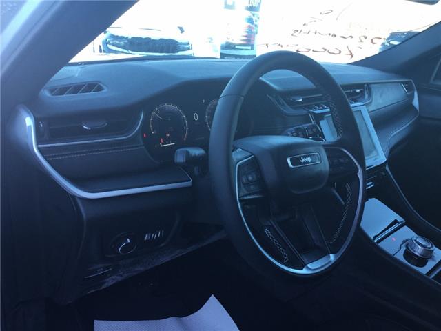 2025 Jeep Grand Cherokee Laredo (Stk: FF078) in Swan River - Image 8 of 19