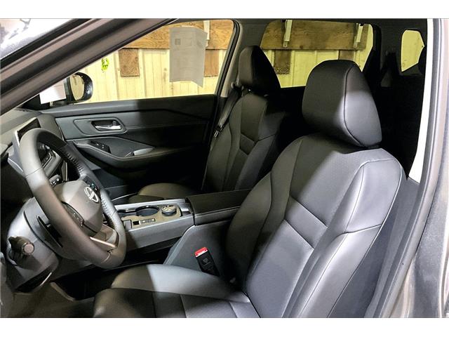 2025 Nissan Rogue SV Moonroof (Stk: 25RG7020) in Cranbrook - Image 9 of 12