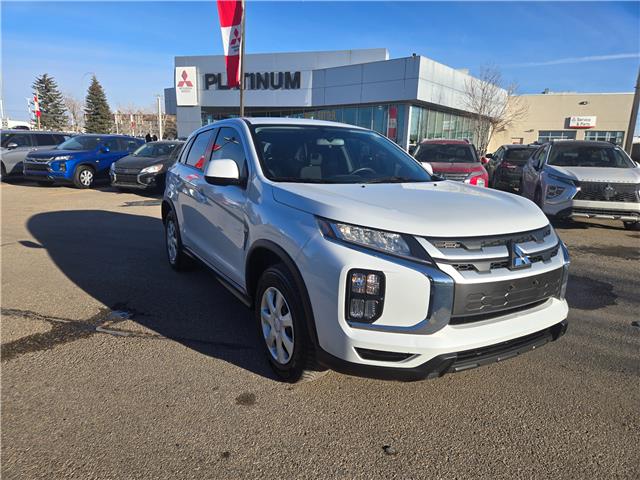 2023 Mitsubishi RVR ES