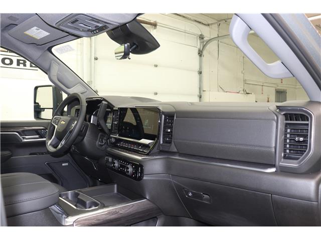 2026 Chevrolet Silverado 3500HD LTZ (Stk: T3340) in Watrous - Image 39 of 45