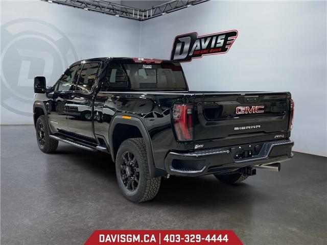 2026 GMC Sierra 2500HD AT4 (Stk: 302536) in Lethbridge - Image 3 of 15