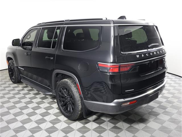 2022 Jeep Wagoneer Series II (Stk: 25J226A) in Calgary - Image 8 of 24