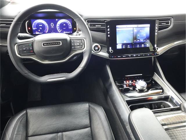 2022 Jeep Wagoneer Series II (Stk: 25J226A) in Calgary - Image 14 of 24