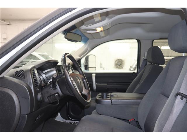 2009 GMC Sierra 2500HD SLE (Stk: T3099B) in Watrous - Image 14 of 31