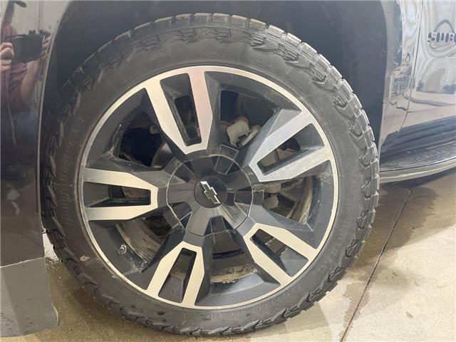 2019 Chevrolet Suburban LT (Stk: 10765BT) in Meadow Lake - Image 2 of 16