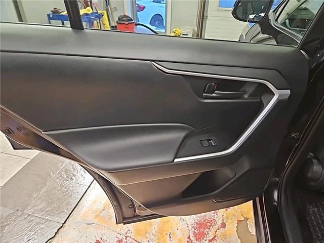 2021 Toyota RAV4 LE (Stk: 207780) in Lower Sackville - Image 8 of 12