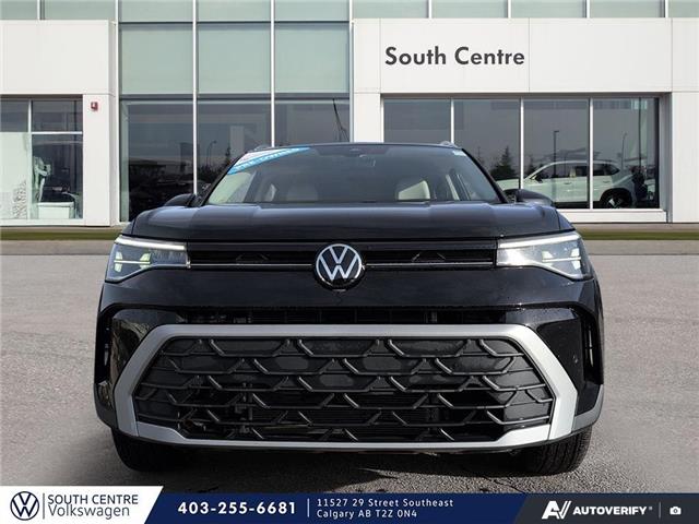 2025 Volkswagen Taos Comfortline (Stk: SU7706) in Calgary - Image 2 of 23