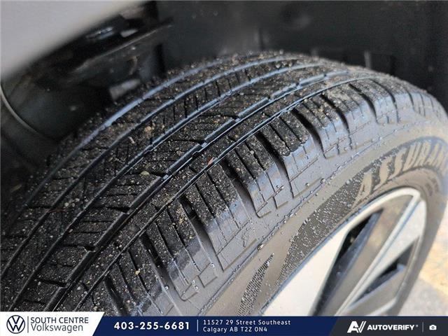 2025 Volkswagen Taos Comfortline (Stk: SU7706) in Calgary - Image 6 of 23