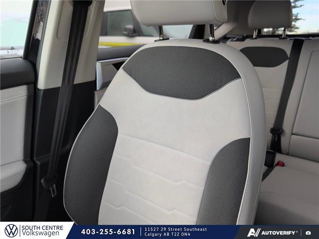 2025 Volkswagen Taos Comfortline (Stk: SU7706) in Calgary - Image 19 of 23