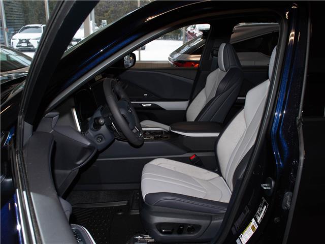 2025 Lexus TX 500h Base (Stk: 6887) in Kingston - Image 9 of 15