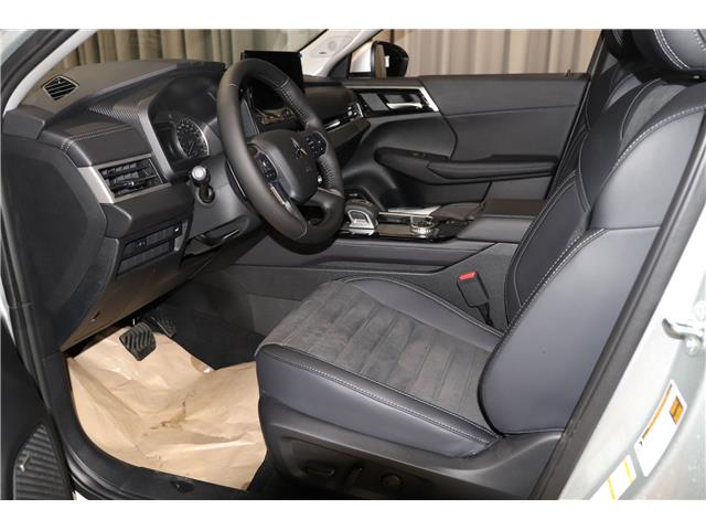 2026 Mitsubishi Outlander LE (Stk: T26219) in Edmonton - Image 12 of 31