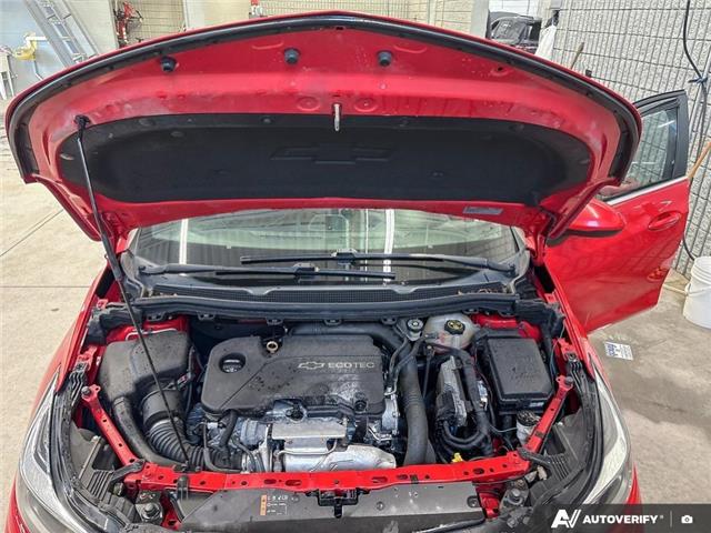 2017 Chevrolet Cruze Hatch LT Auto (Stk: 164842) in London - Image 10 of 26