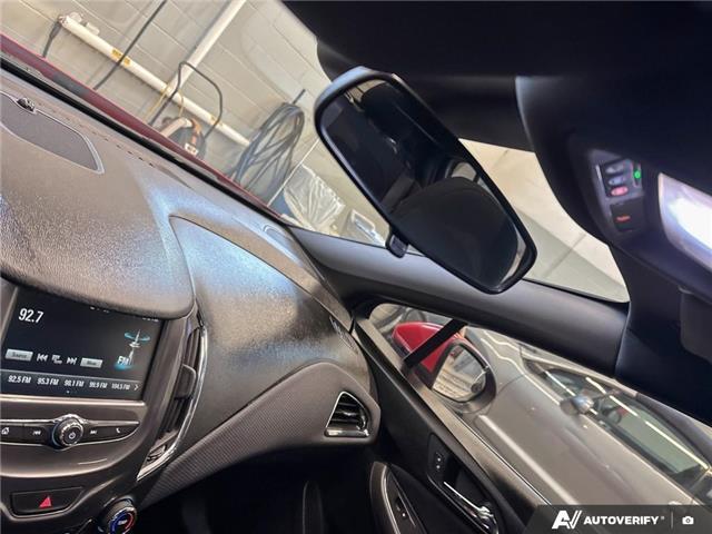 2017 Chevrolet Cruze Hatch LT Auto (Stk: 164842) in London - Image 21 of 26