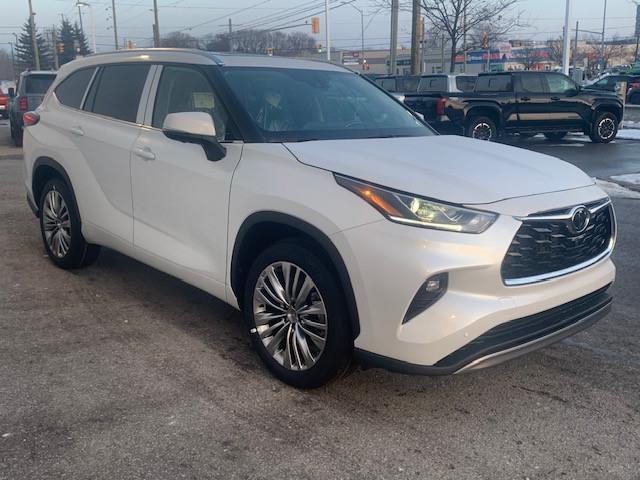 2026 Toyota Highlander Limited (Stk: TC040) in Cobourg - Image 5 of 7