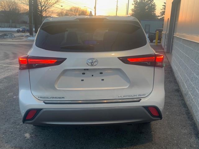 2026 Toyota Highlander Limited (Stk: TC040) in Cobourg - Image 7 of 7