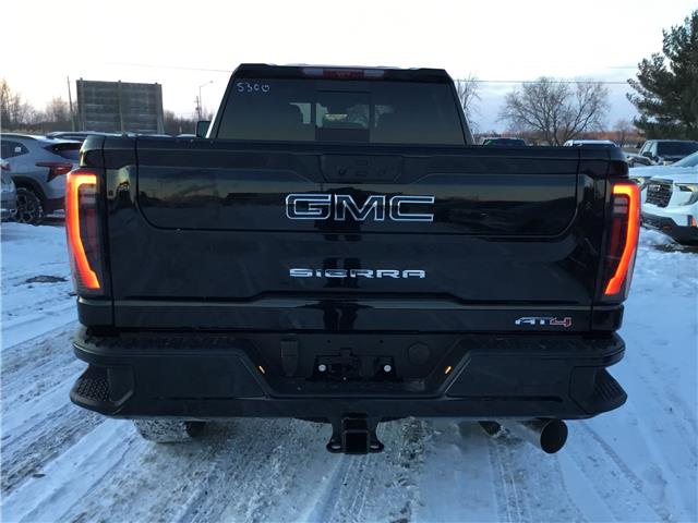 2026 GMC Sierra 2500HD AT4 (Stk: 26272) in Cornwall - Image 11 of 15