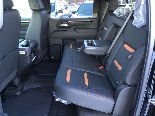 2026 GMC Sierra 2500HD AT4 (Stk: 26272) in Cornwall - Image 7 of 15