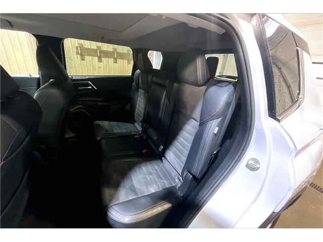 2024 Mitsubishi Outlander Plug-In Hybrid LE (Stk: 25P4194A) in Cranbrook - Image 23 of 29