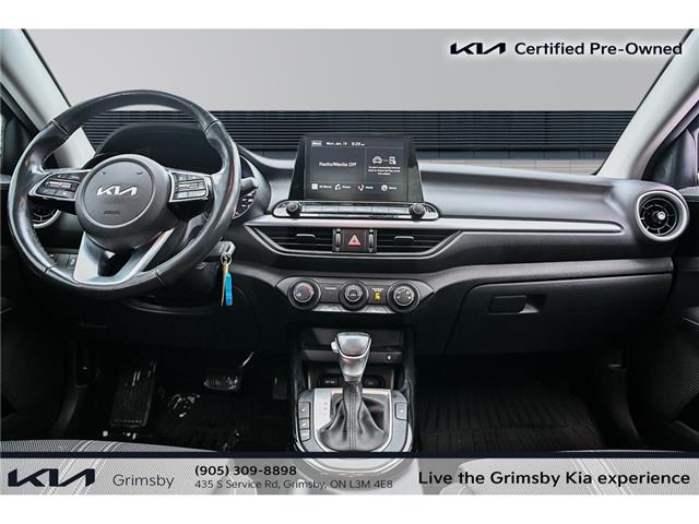2022 Kia Forte EX |  LOW KM | HEATED STEERING | CLEAN CAR FAX | (Stk: U3213) in Grimsby - Image 8 of 17
